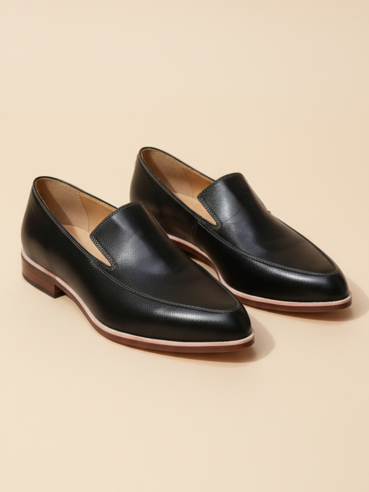 ELEGANT MINIMALIST LOAFERS