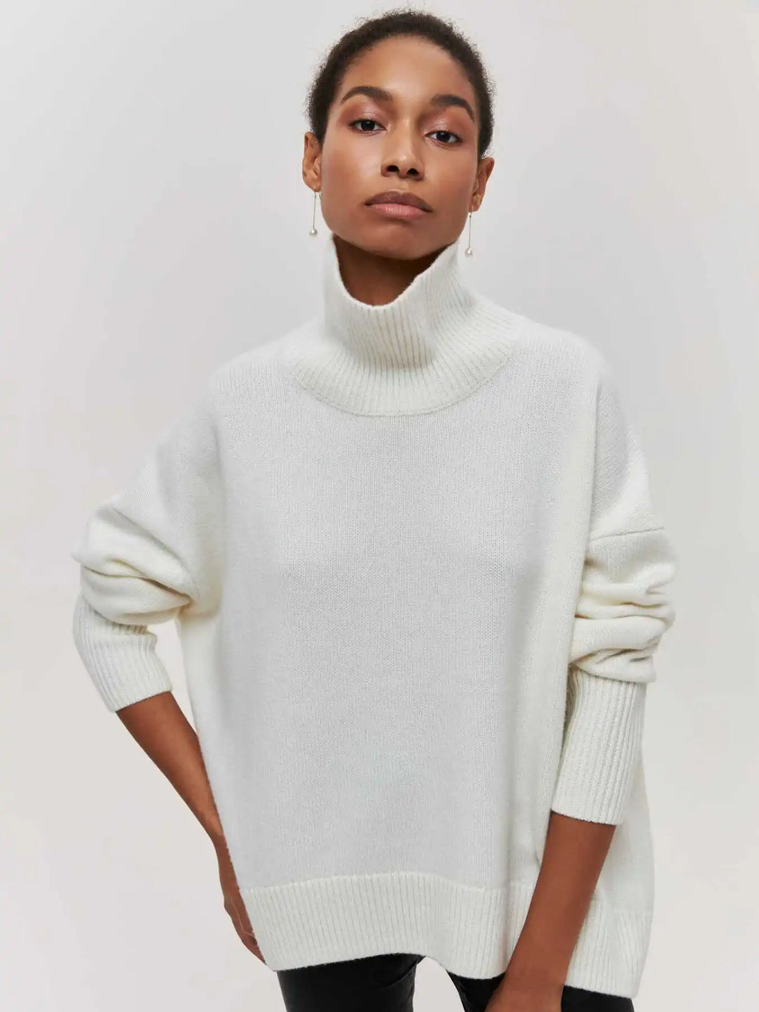 BELLA | TURTLENECK SWEATER